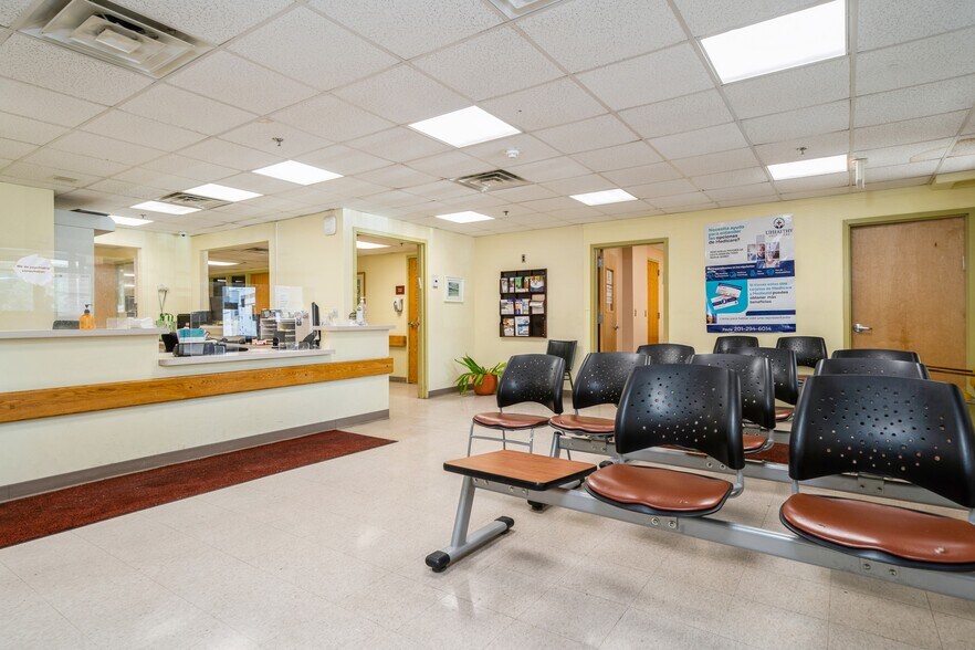 More Photos Of 680 Broadway, Paterson Hospital For Lease