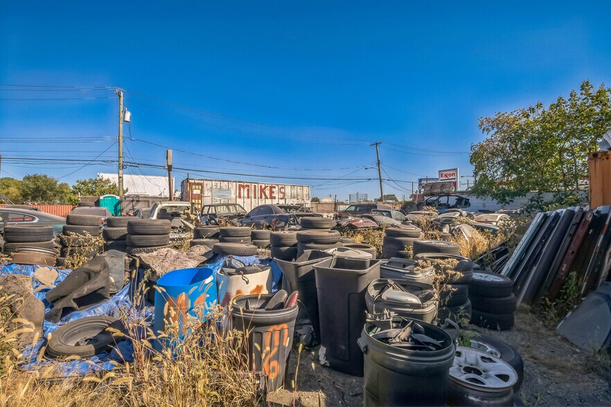 More Photos Of 6123 W Passyunk Ave, Philadelphia Warehouse For Sale