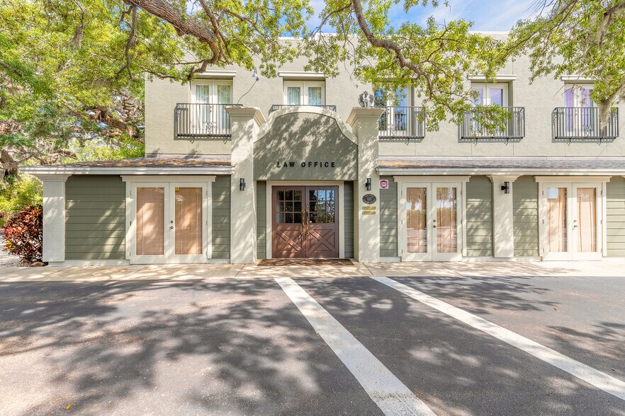 More Photos Of 1112 Riverside Dr, Holly Hill Storefront Retail Office For Sale