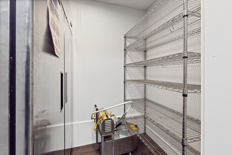 More Photos Of 205 W Main St, Liberty Restaurant For Sale