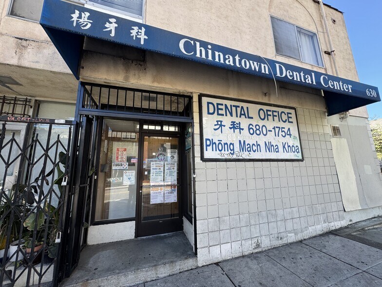 More Photos Of 630 W College St, Los Angeles Light Distribution For Sale