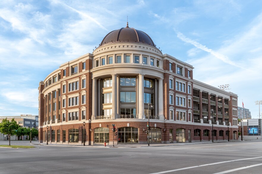 More Photos Of 1400 N Water St, Milwaukee Office For Lease