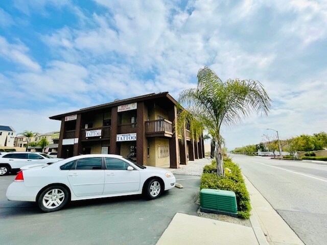 More Photos Of 2176 W Foothill Blvd, Upland Office For Lease