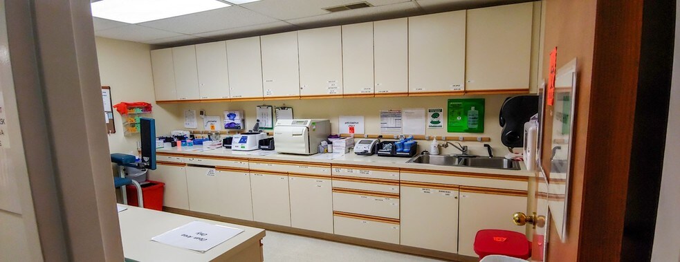 More Photos Of 6620 Clough Pike, Cincinnati Medical For Sale