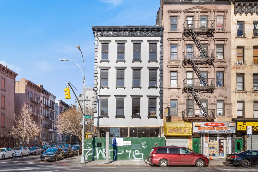 More Photos Of 1966 Third Ave, New York Storefront Retail Residential For Lease