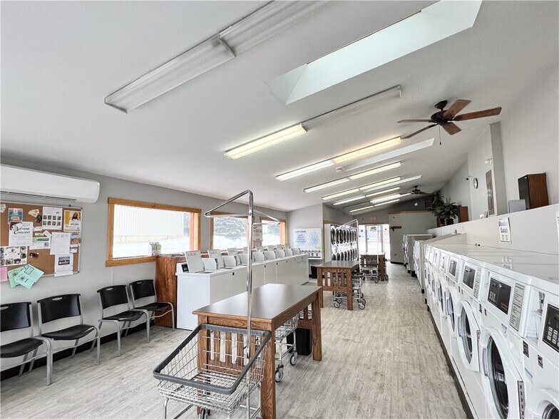 More Photos Of 701 S River St, Spooner Carwash For Sale