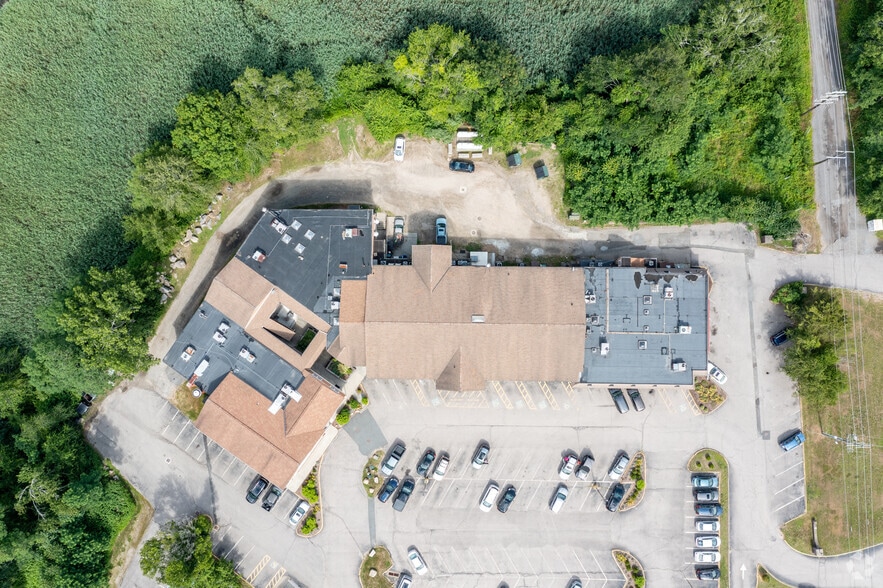 More Photos Of 19 Halls Rd, Old Lyme General Retail For Sale