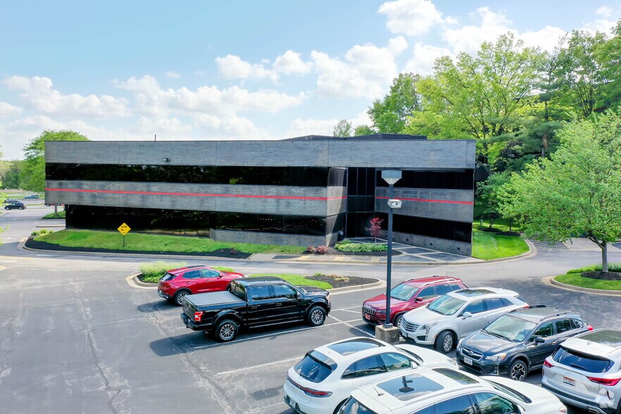More Photos Of 12935 N Outer Forty Rd, Saint Louis Office For Lease
