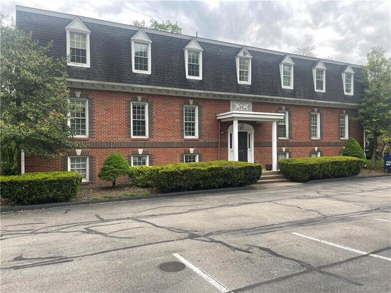 More Photos Of 1106 Ohio River Blvd, Sewickley Office For Sale