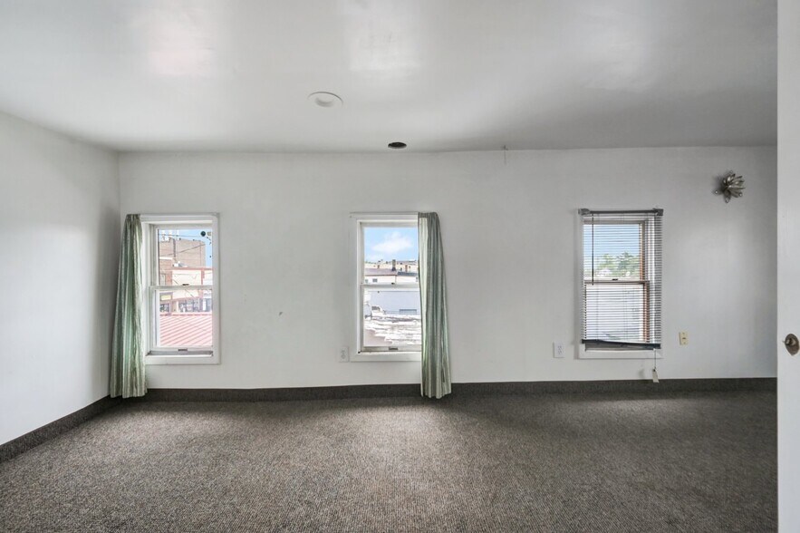 More Photos Of , Scranton General Retail For Sale