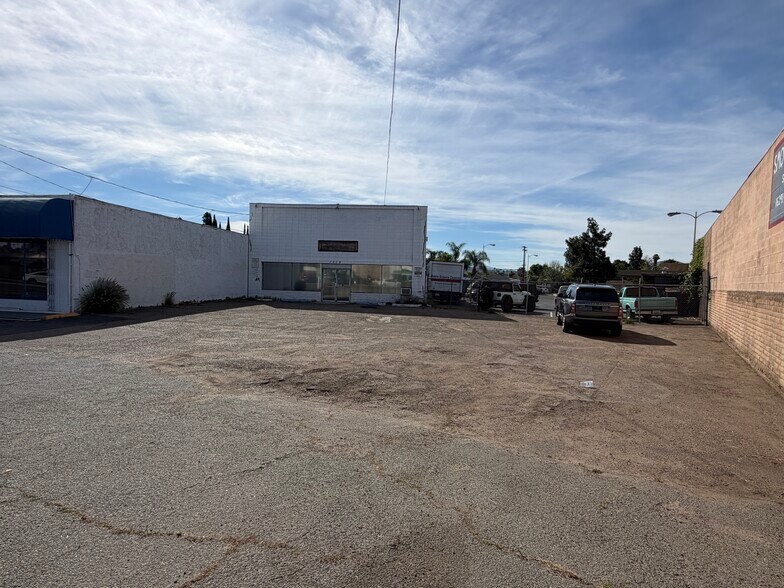 More Photos Of 1315 Broadway, El Cajon Freestanding For Sale