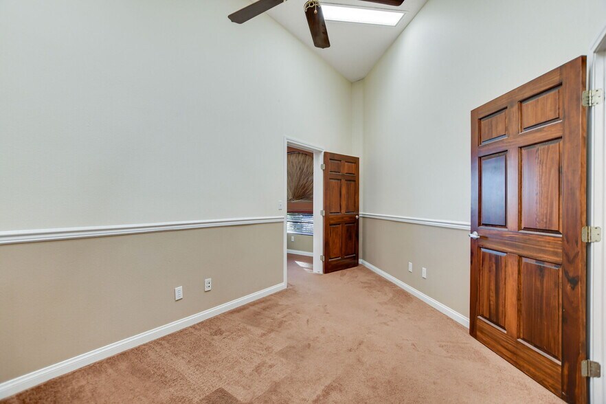 More Photos Of 34590 W County Line Rd, Yucaipa Storefront Retail Office For Lease