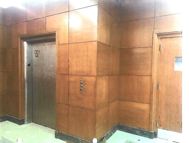 More Photos Of 11770 Berea Rd, Lakewood Office For Sale