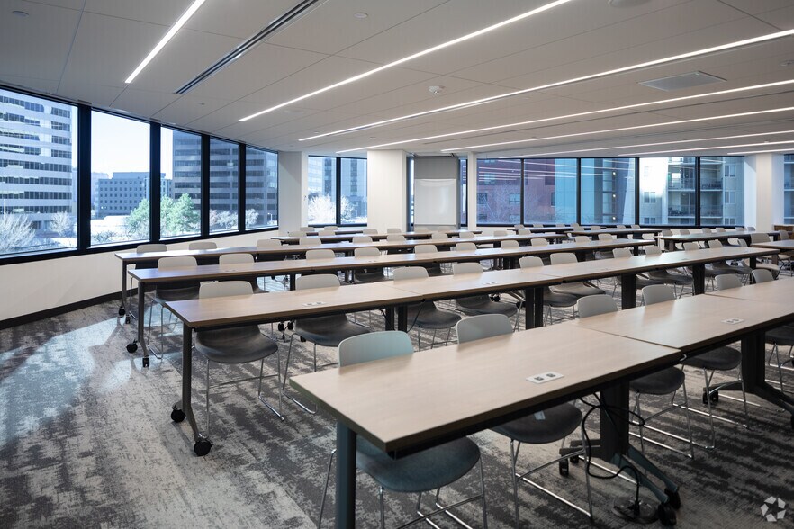 More Photos Of 1099 18th St, Denver Office For Lease