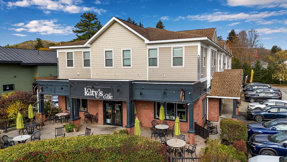 More Photos Of 38 Washington St, Ellicottville Storefront For Sale
