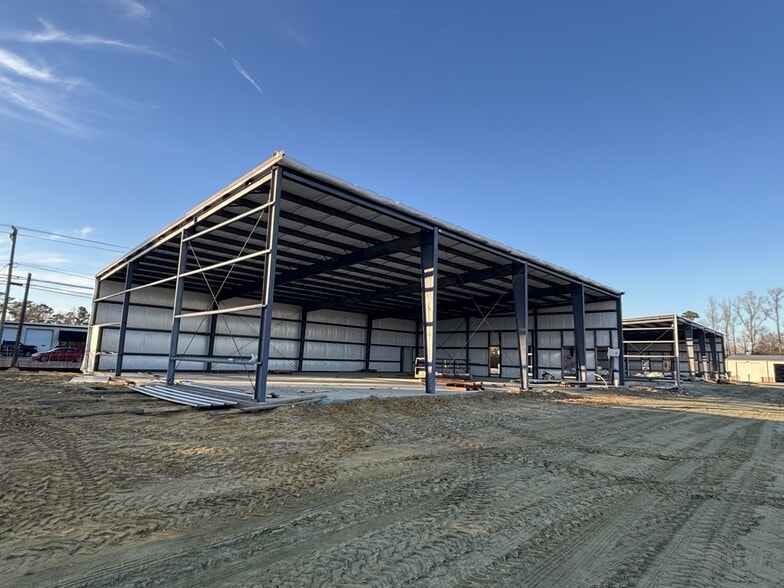 More Photos Of 2724 Castle Hayne Rd, Wilmington Unknown For Lease