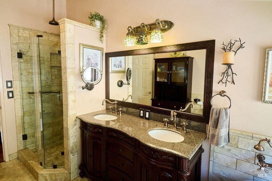 More Photos Of 19400 Scenic Dr, Redwood Valley Specialty For Sale