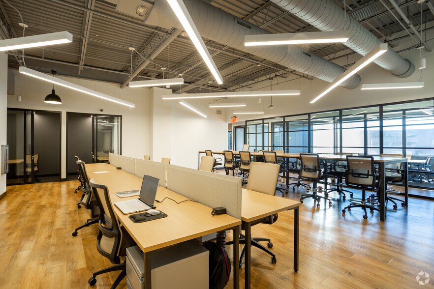 More Photos Of 600 Park Offices Dr, Durham Coworking Space