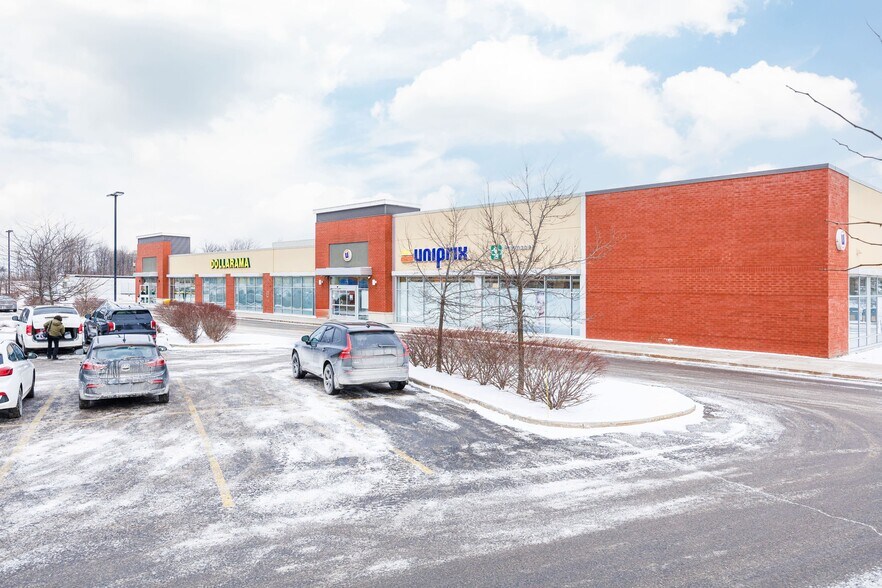 More Photos Of 2785 Boul De La Pinière, Terrebonne Unknown For Lease