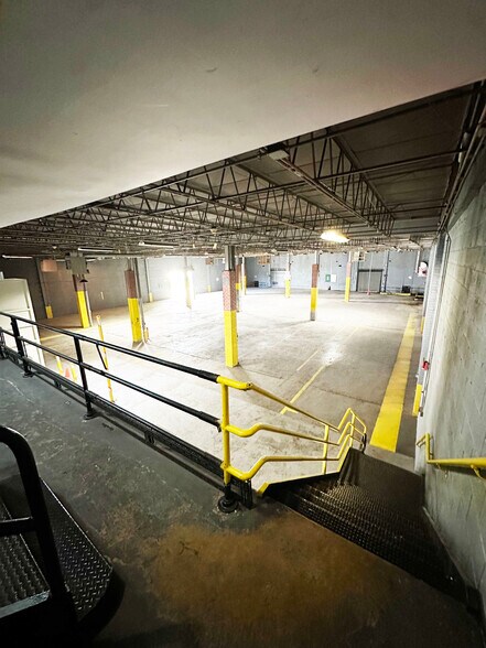 More Photos Of 3000 V St NE, Washington Warehouse For Lease