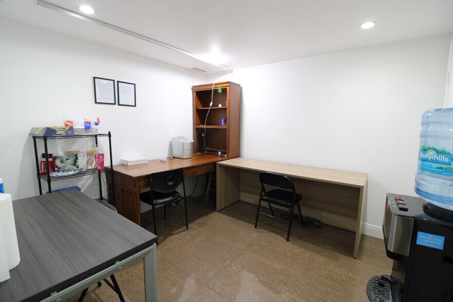 More Photos Of 8205-8225 NW 30th Ter, Doral Warehouse For Lease