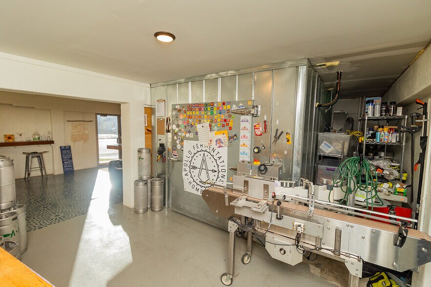 More Photos Of 1627 S Hillside St, Wichita Freestanding For Sale