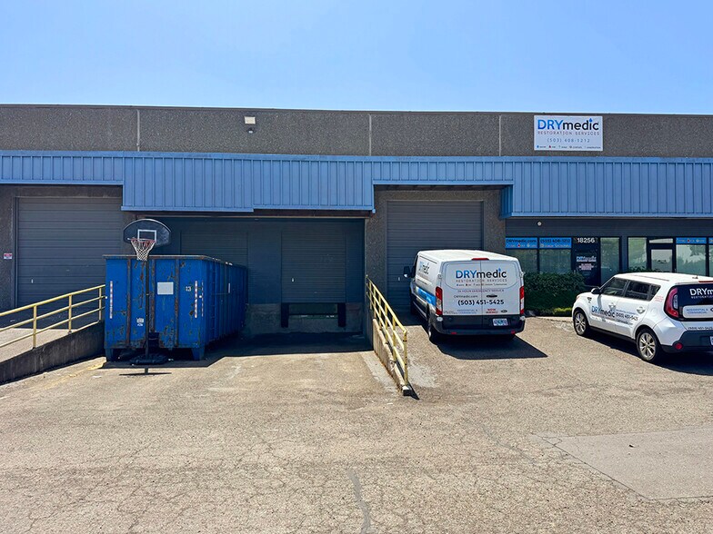 More Photos Of 18250-18260 SW 100th Ct, Tualatin Warehouse For Sale