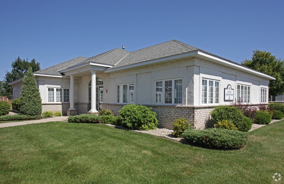 Primary Photo Of 342 County Road D E, Little Canada Office For Sale