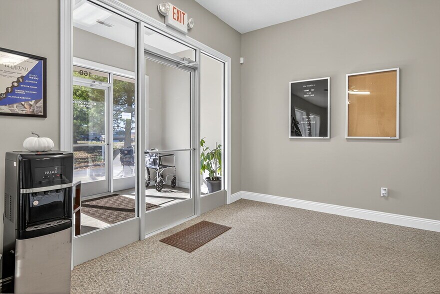 More Photos Of 160 Westmount Dr, Farmington Office For Sale