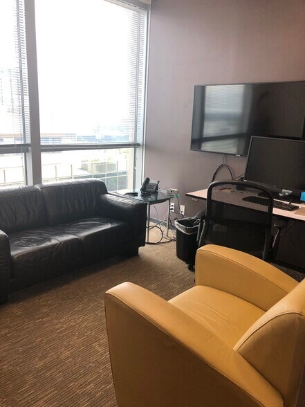 More Photos Of 121-189 S Orange Ave, Orlando Office Residential For Sale