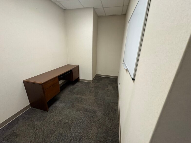 More Photos Of 3550 N Washington Blvd, Indianapolis Medical For Lease