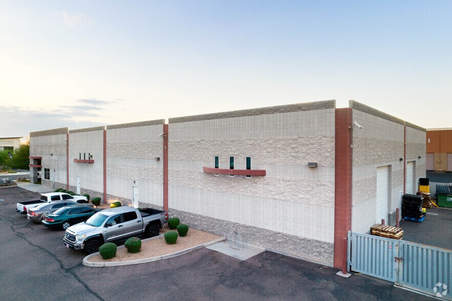 More Photos Of 160 E Corporate Pl, Chandler Manufacturing For Sale