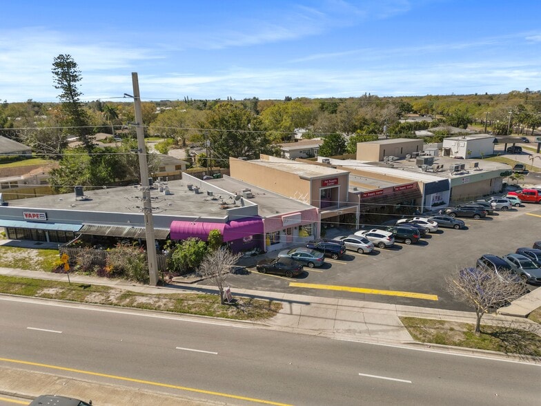 More Photos Of 3576 Webber St, Sarasota Freestanding For Sale