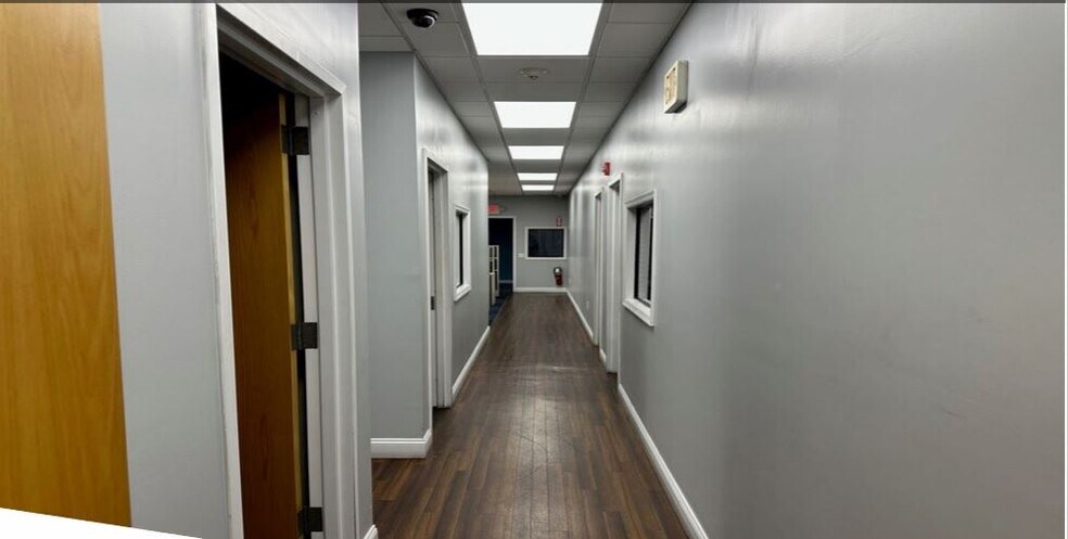 More Photos Of 70 Carolyn Blvd, Farmingdale Distribution For Sale