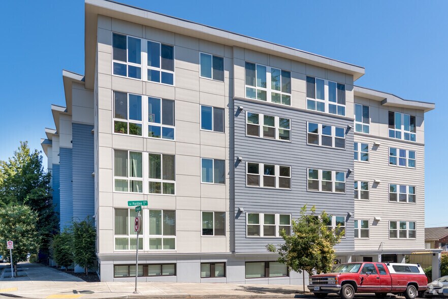 More Photos Of 1415 SE Pardee St, Portland Apartments For Sale