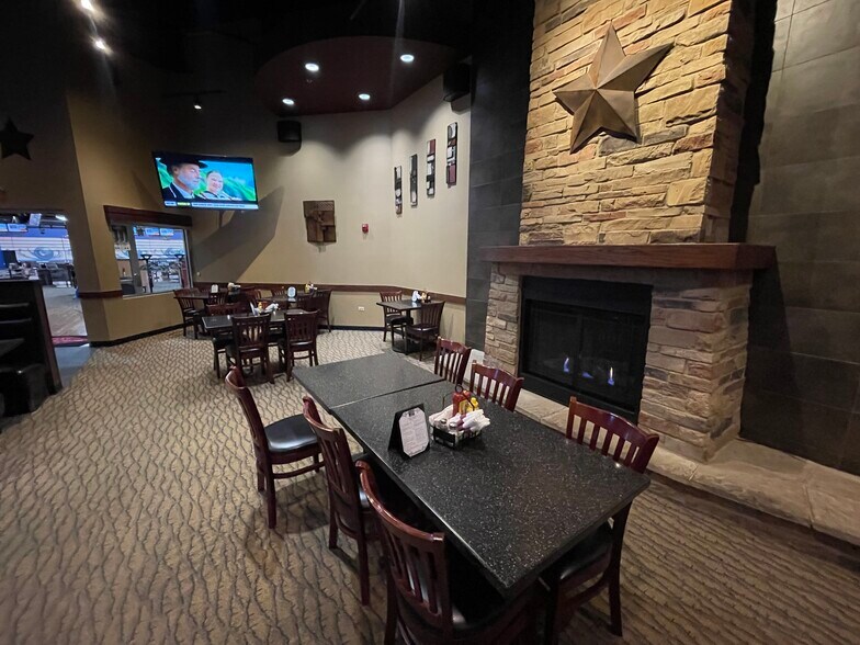 More Photos Of 101 Franks Rd, Marengo Bowling Alley For Lease