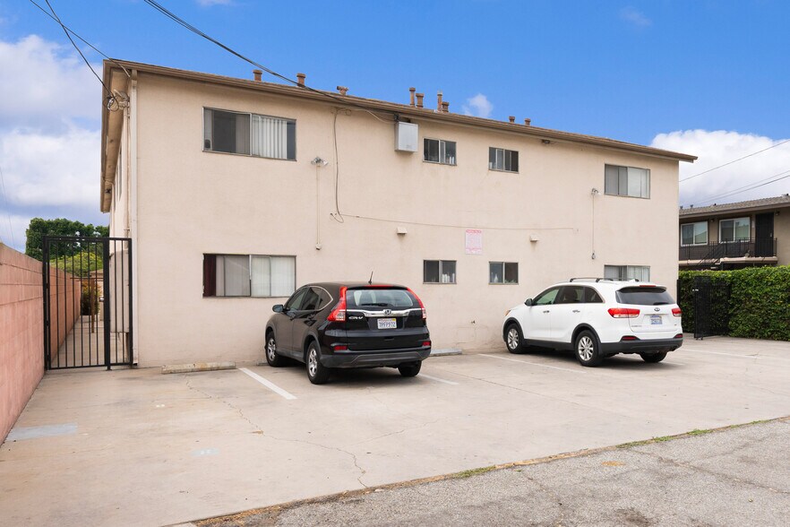 More Photos Of 3301 E Artesia Blvd, Long Beach Apartments For Sale