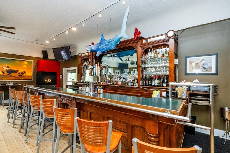More Photos Of 16409 Red Arrow Hwy, Union Pier General Retail For Sale
