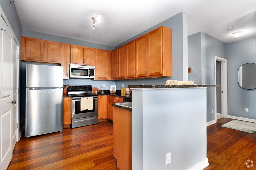 More Photos Of 3949 Lindell Blvd, Saint Louis Apartments For Lease