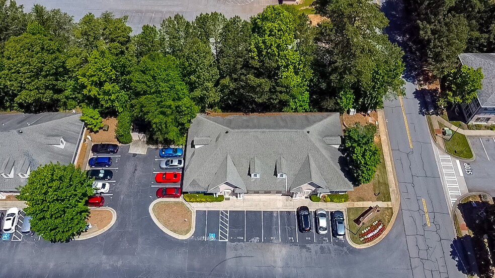 More Photos Of 3505 Duluth Park Ln, Duluth Medical For Sale