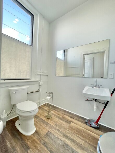 More Photos Of 214-228 Msgr Kemezis Pl, Elizabeth Schools For Sale