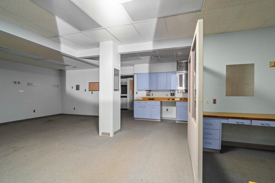 More Photos Of 94 Hospital St, Ridgway Specialty For Sale