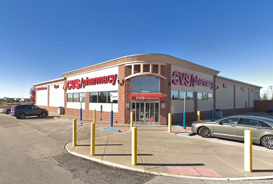 More Photos Of 1015 W Orchard Rd, North Aurora Freestanding For Lease