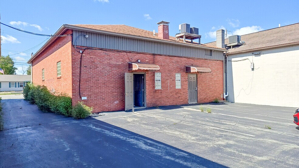 More Photos Of 6209-6211 Market St, Youngstown Freestanding For Sale