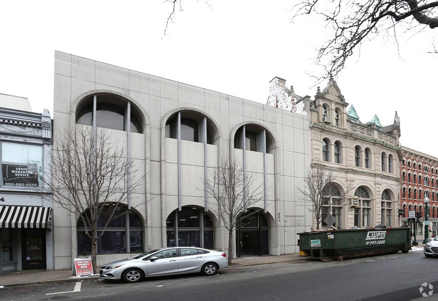 More Photos Of 4 Broadway, Norwich Office For Lease