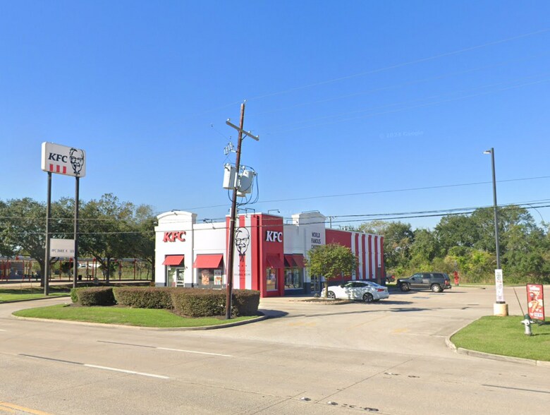 Primary Photo Of 8090 College St, Beaumont Freestanding For Lease