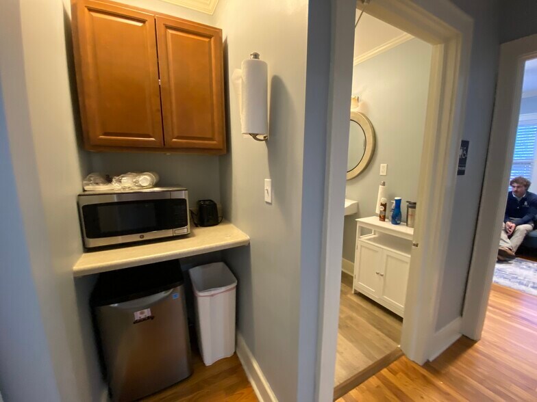 More Photos Of , Summerville Office For Sale