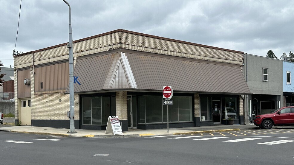 Primary Photo Of 201 Allen St, Kelso Storefront Retail Office For Lease