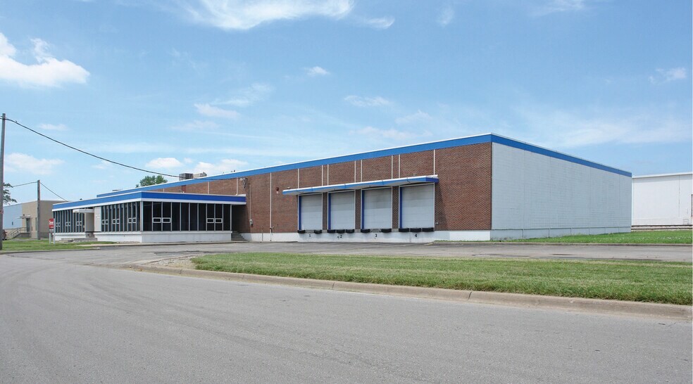 More Photos Of 1446 Taney St, North Kansas City Distribution For Lease