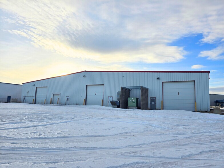 More Photos Of 506 24th Ave, Nisku Warehouse For Sale